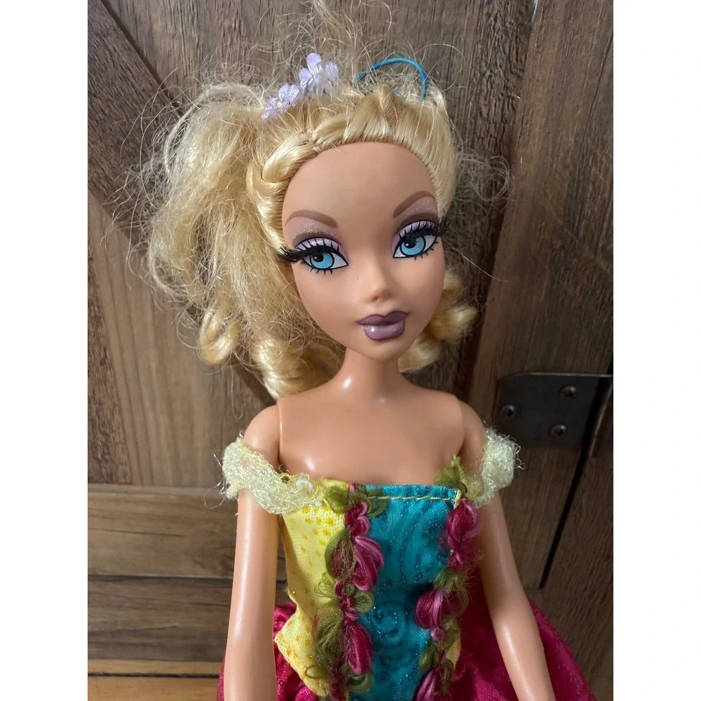Barbie My Scene Goes Hollywood Kennedy Doll Blonde‎ Curly Hair Rooted Eyelashes